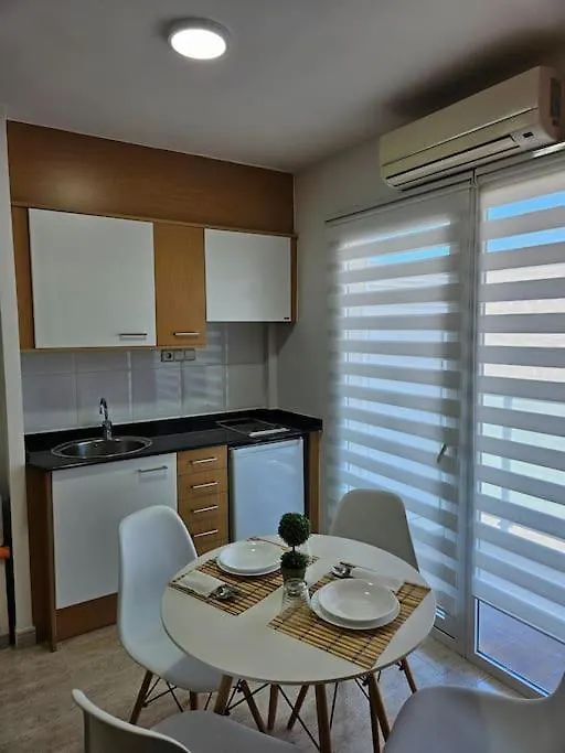 Villa Anais. Apartamento Con Piscina En Atico. كامبريلس 0*,  إسبانيا